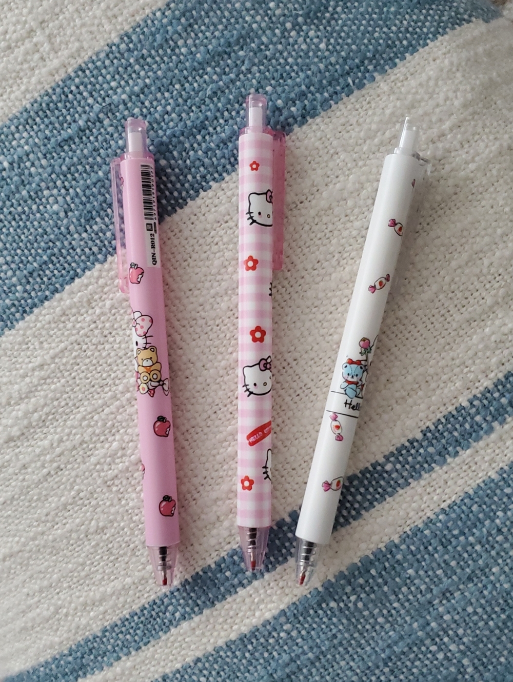 HELLO KITTY PENS X3 NEW UNUSED